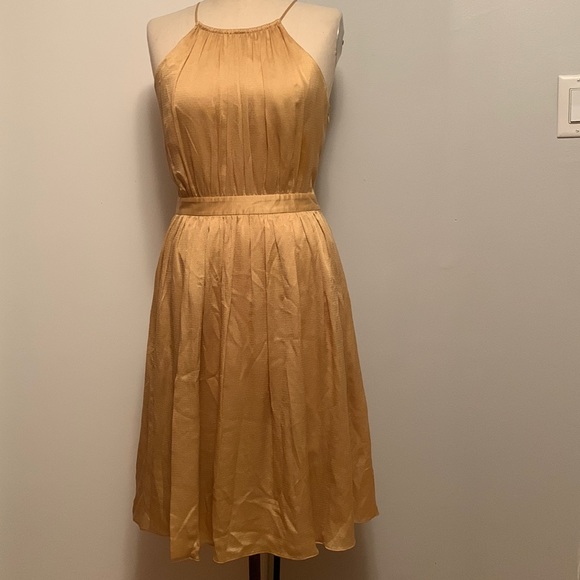 Club Monaco Dresses & Skirts - Club Mónaco halter neck dress size 6